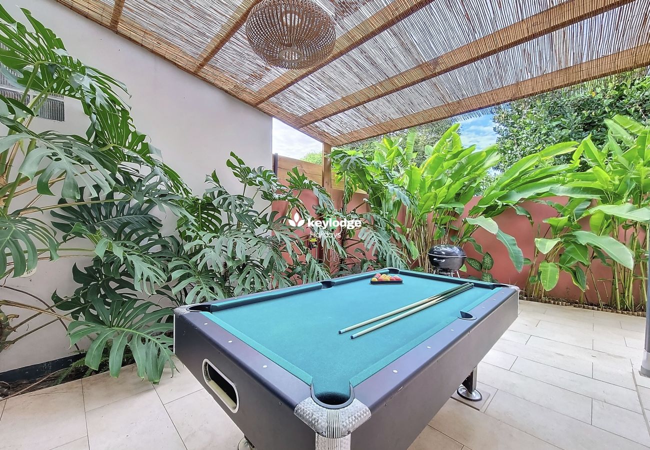 House in Saint Pierre - Villa Sihame*** - Swimming pool and pool table in Saint-Pierre